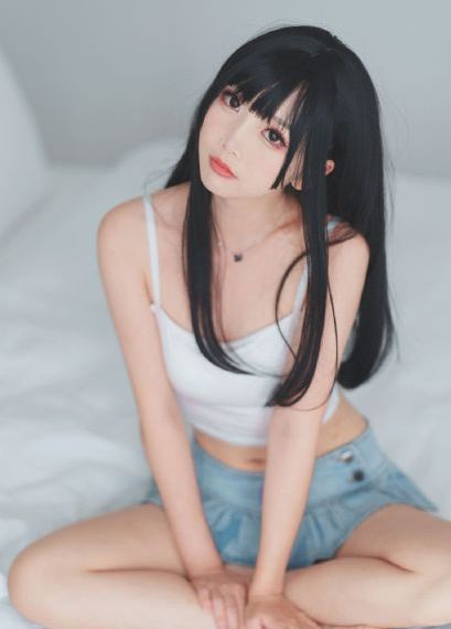 欧美14岁美少女写真_720神马在线观看