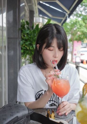 欧美日韩综合偷拍视频_超清超清在线观看