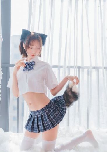 欧美女生唯美手机壁纸_高清免费观看电视剧